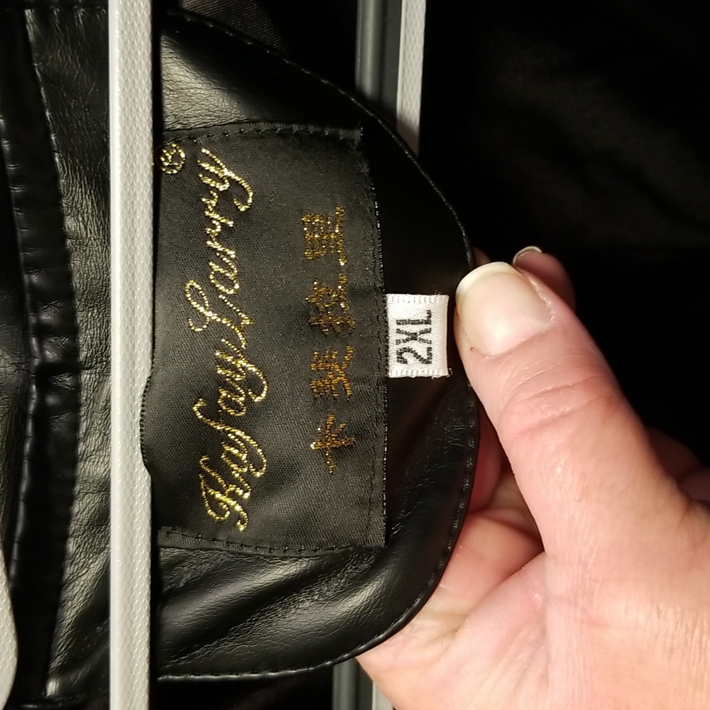 🤘🏼🖤 Black faux leather biker jacket. Very cool! *Fits like a large.* NWOT. - Picture 4 of 6